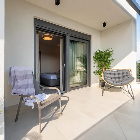 Modern 4br Private - Pool, Jacuzzi, Gaming