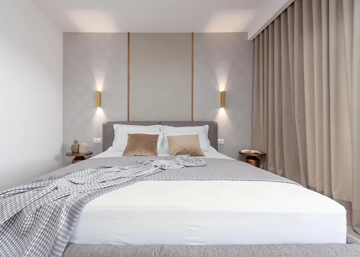 Modern 4br Private - Pool, Jacuzzi, Gaming *