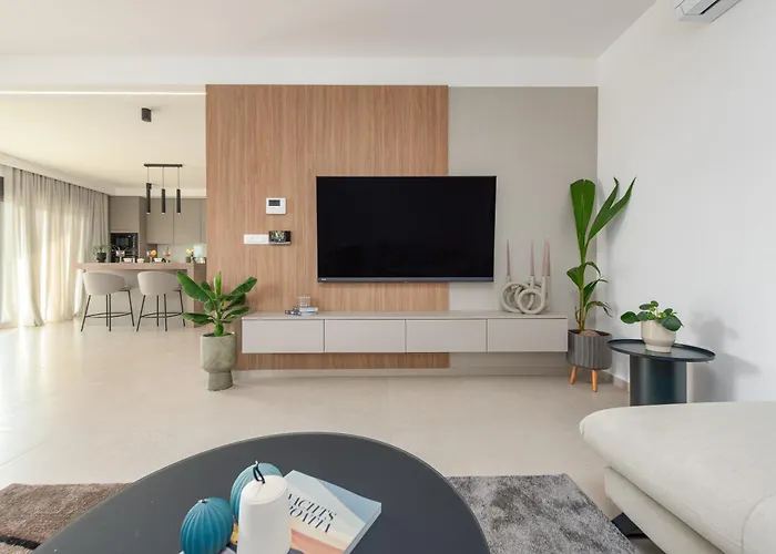 Modern 4br Private - Pool, Jacuzzi, Gaming וילה *