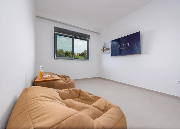 빌라 Modern 4br Private - Pool, Jacuzzi, Gaming *