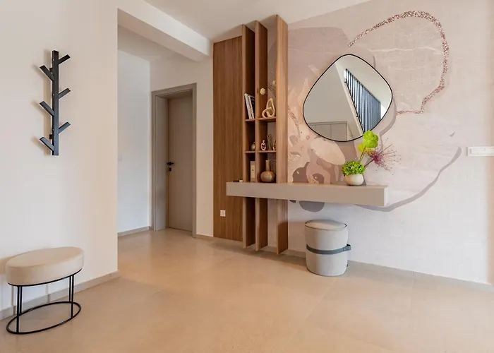Modern 4br Private - Pool, Jacuzzi, Gaming וילה